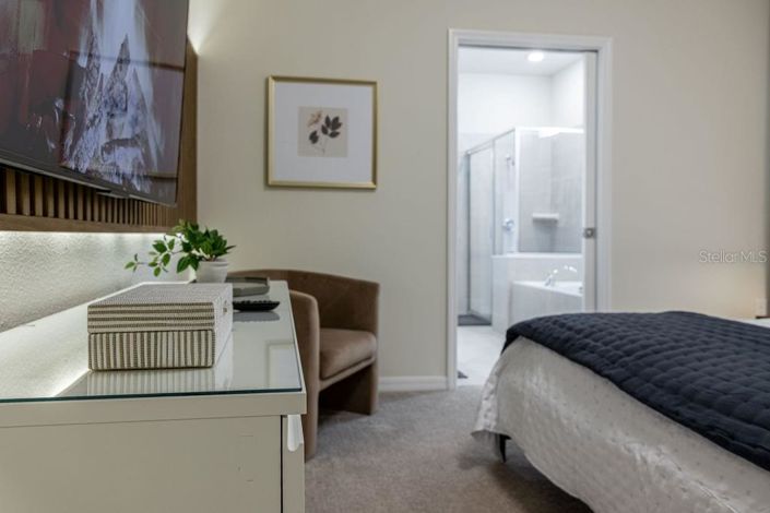 Image No.21-7 Bed Property for sale