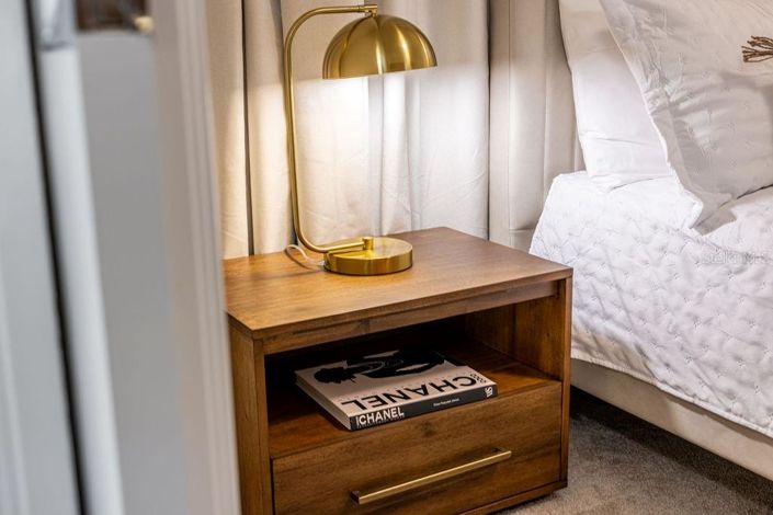 Image No.23-7 Bed Property for sale