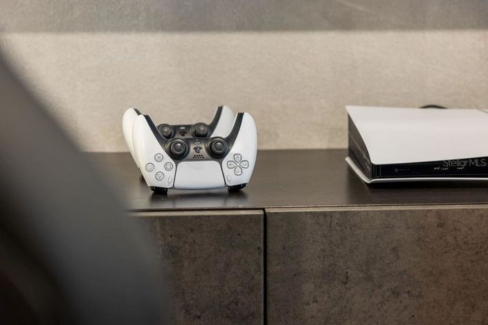 Image No.37-7 Bed Property for sale