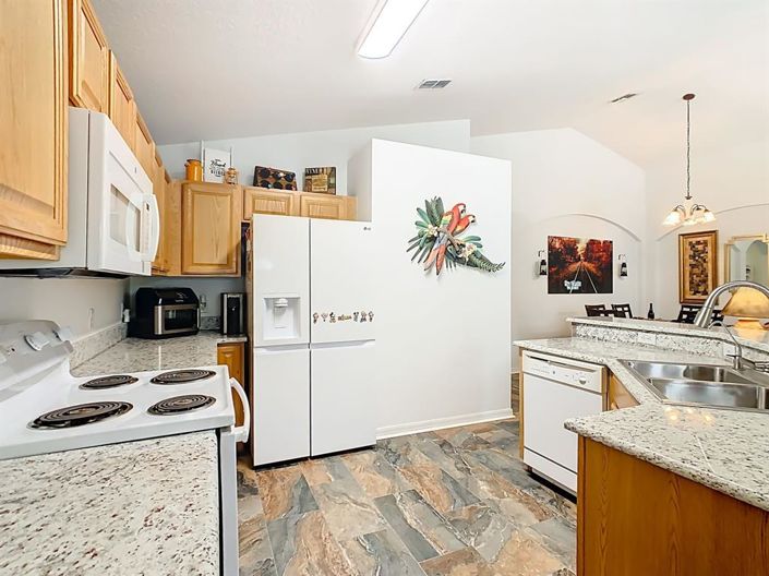 Image No.7-4 Bed Property for sale