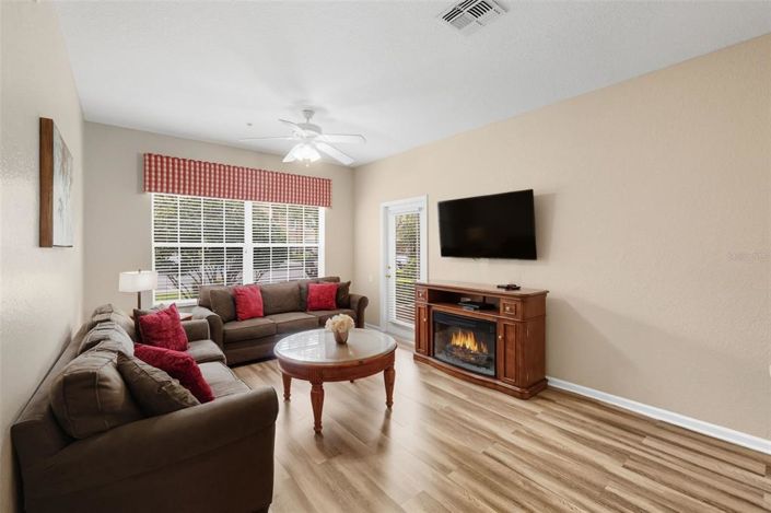 Image No.11-3 Bed Property for sale