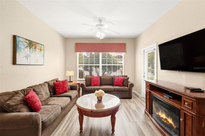 Image No.12-3 Bed Property for sale