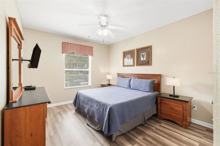 Image No.19-3 Bed Property for sale