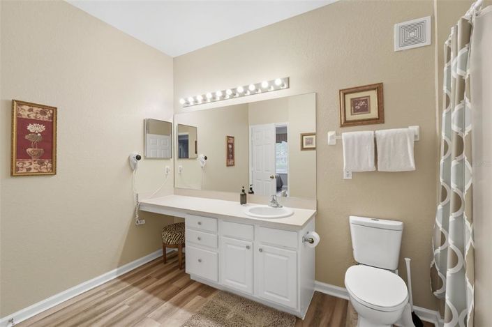 Image No.21-3 Bed Property for sale