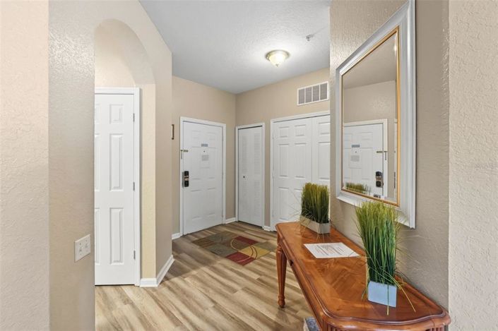 Image No.5-3 Bed Property for sale