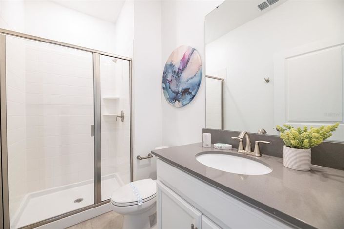 Image No.10-4 Bed Townhouse for sale