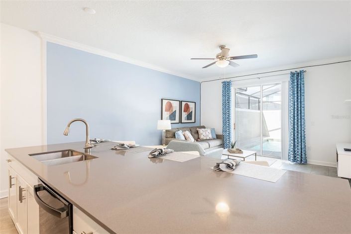 Image No.7-4 Bed Townhouse for sale