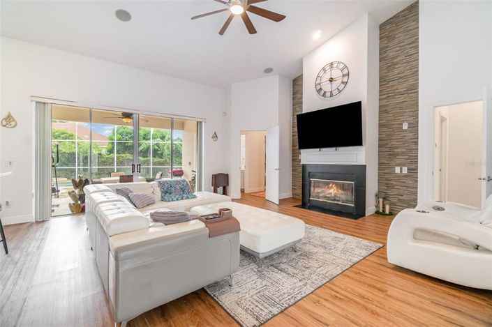 Image No.13-4 Bed Property for sale