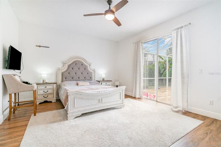 Image No.32-4 Bed Property for sale