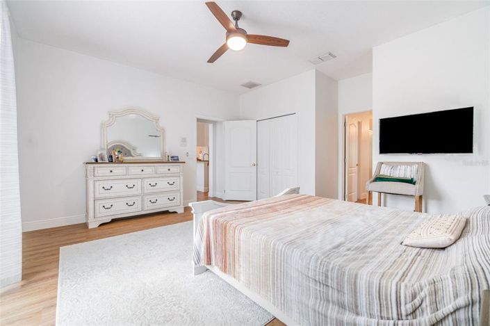 Image No.34-4 Bed Property for sale