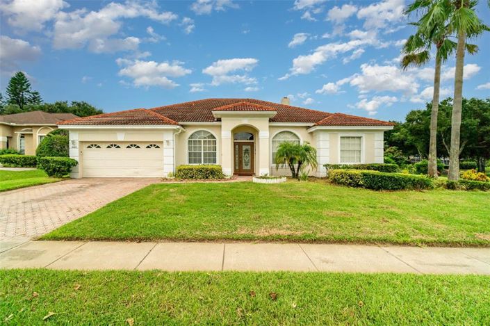 Image No.4-4 Bed Property for sale