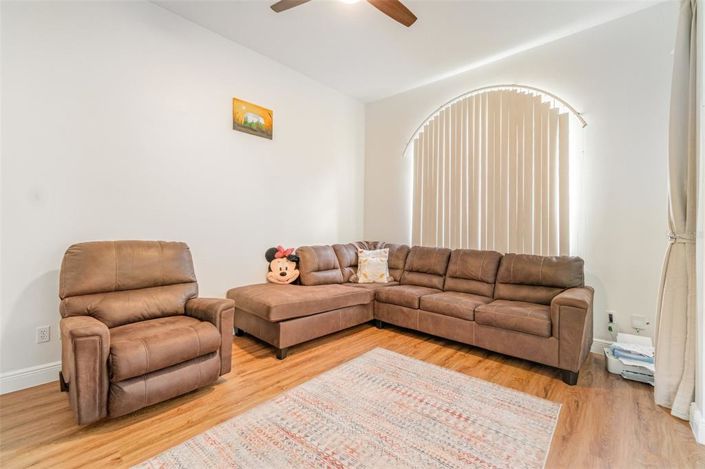 Image No.7-4 Bed Property for sale