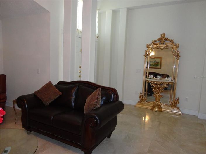 Image No.12-3 Bed Property for sale