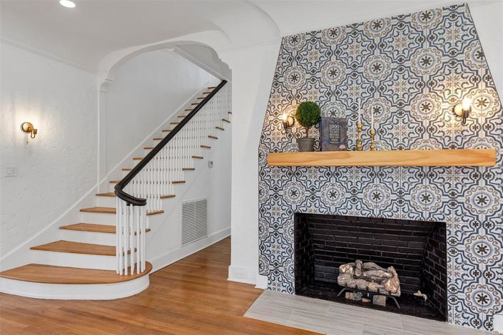 Image No.7-4 Bed Property for sale