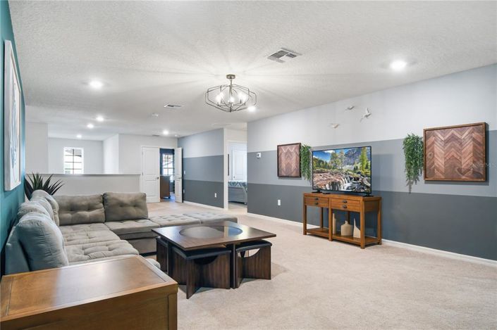 Image No.35-8 Bed Property for sale