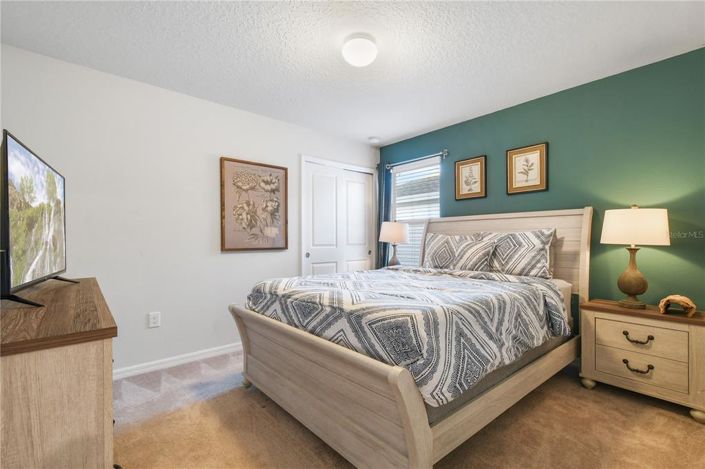 Image No.48-8 Bed Property for sale