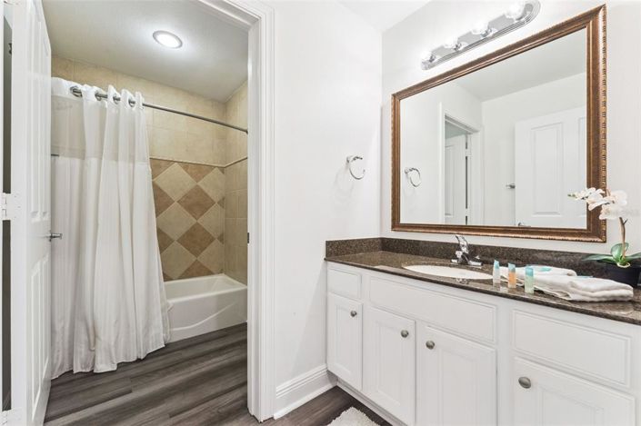 Image No.14-3 Bed Property for sale