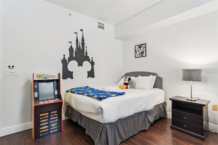 Image No.16-3 Bed Property for sale