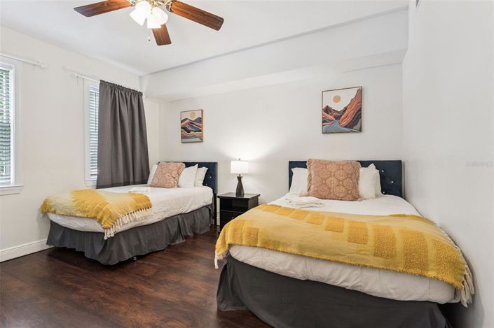 Image No.19-3 Bed Property for sale