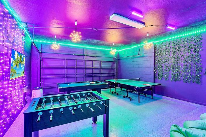 Image No.26-8 Bed Property for sale