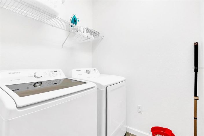 Image No.30-8 Bed Property for sale