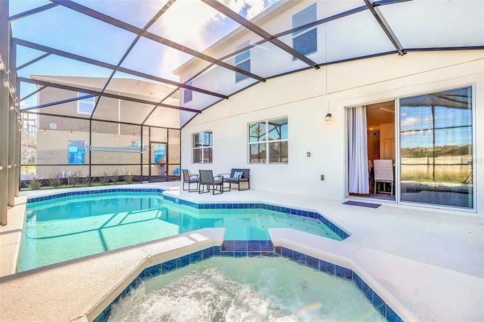 Image No.32-8 Bed Property for sale