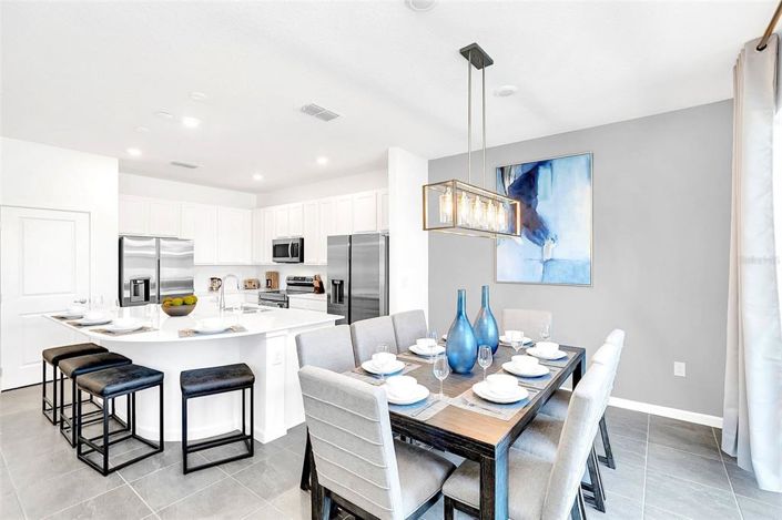 Image No.6-8 Bed Property for sale