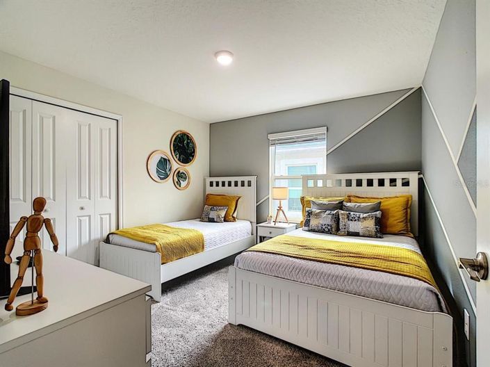 Image No.15-5 Bed Townhouse for sale