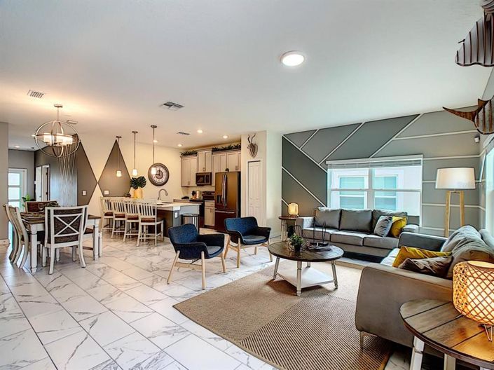 Image No.8-5 Bed Townhouse for sale