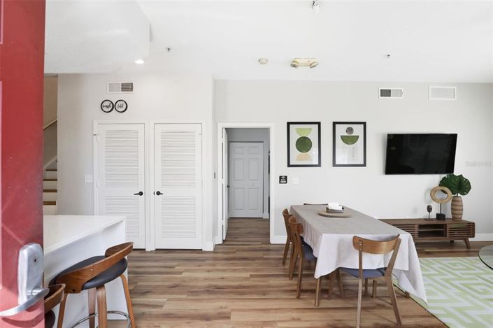 Image No.3-4 Bed Townhouse for sale