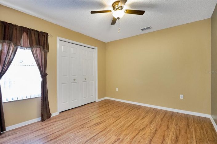 Image No.14-3 Bed Property for sale