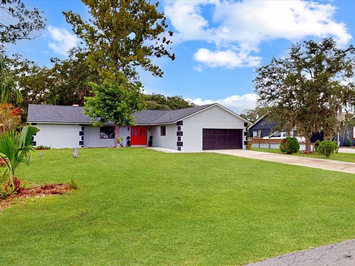 Image No.1-3 Bed Property for sale