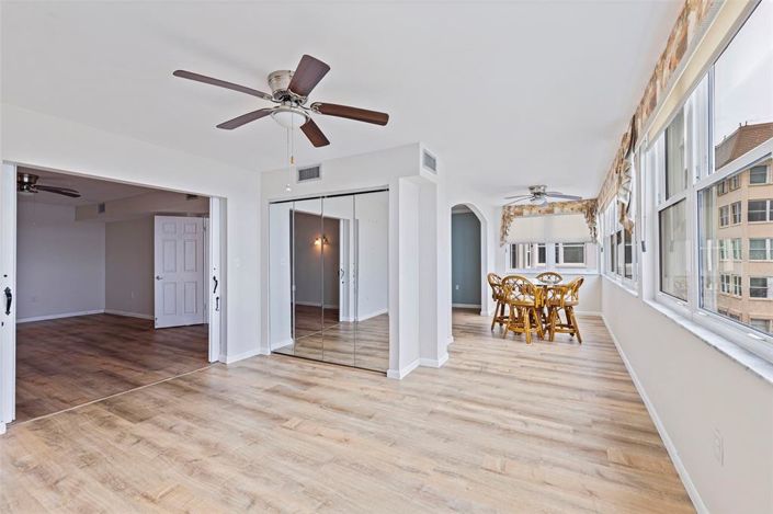 Image No.19-2 Bed Property for sale