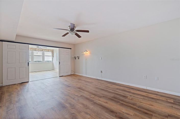 Image No.24-2 Bed Property for sale