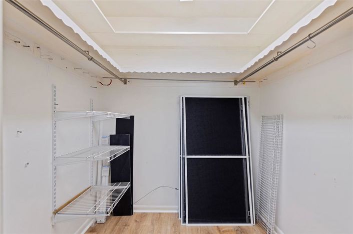 Image No.33-2 Bed Property for sale