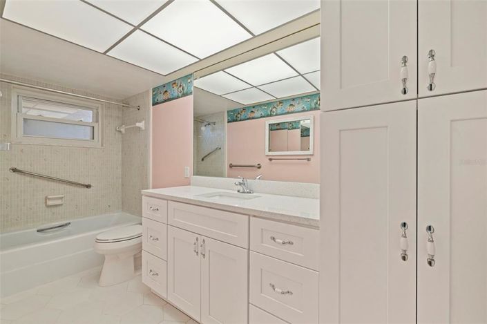 Image No.34-2 Bed Property for sale