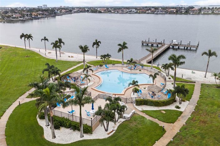 Image No.8-2 Bed Property for sale