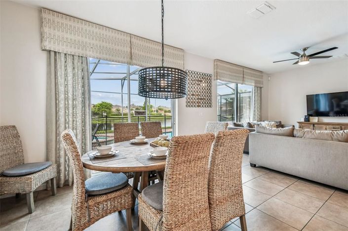 Image No.16-7 Bed Property for sale