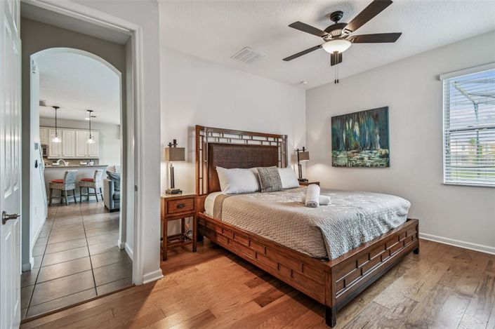 Image No.20-7 Bed Property for sale