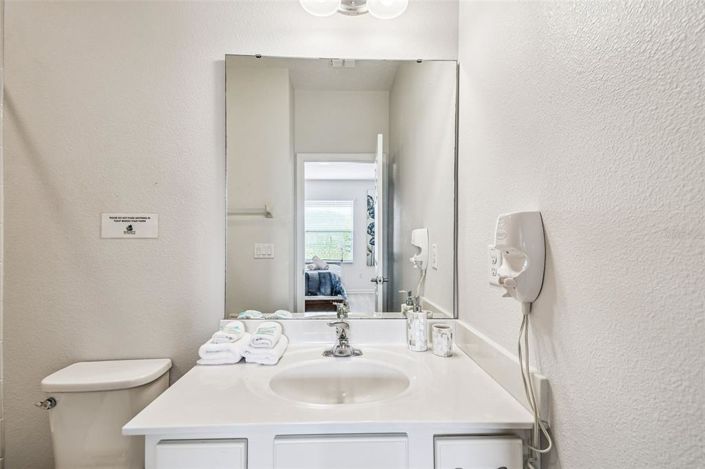 Image No.40-7 Bed Property for sale