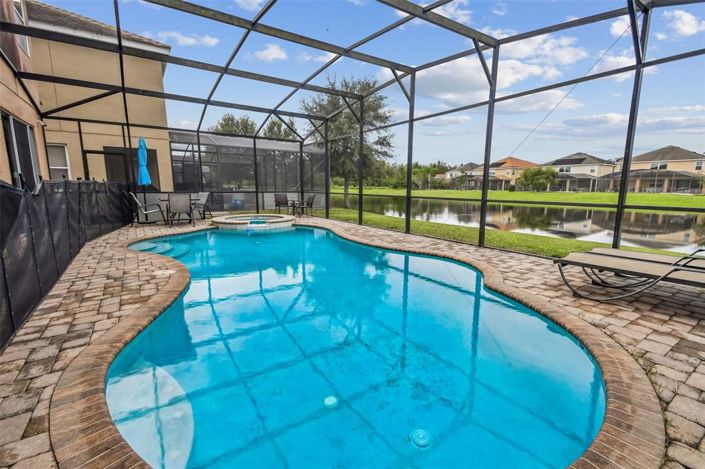 Image No.43-7 Bed Property for sale