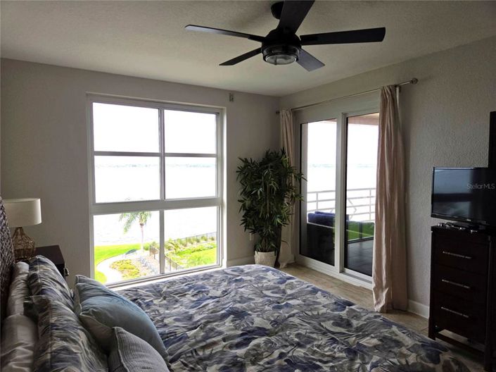 Image No.21-2 Bed Property for sale