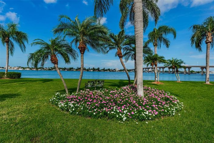 Image No.40-2 Bed Property for sale