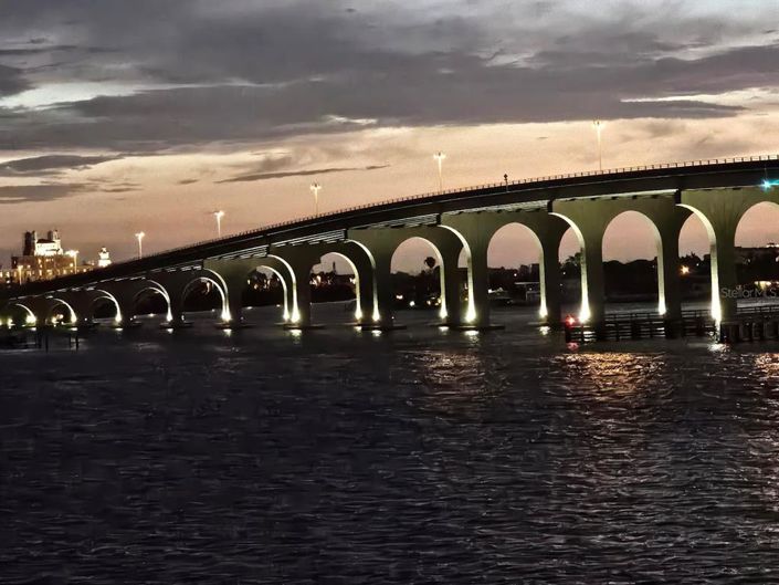 Image No.44-2 Bed Property for sale