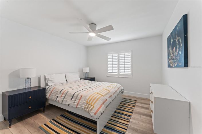 Image No.27-3 Bed Property for sale