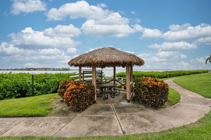 Image No.6-2 Bed Property for sale