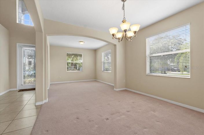 Image No.11-5 Bed Property for sale