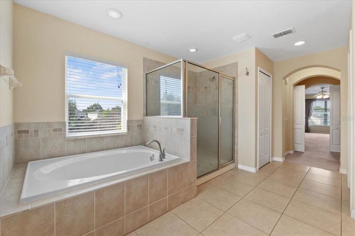 Image No.33-5 Bed Property for sale