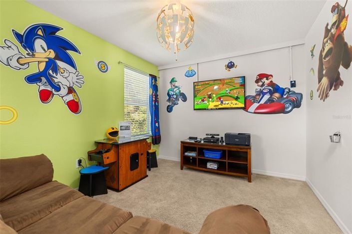 Image No.32-6 Bed Property for sale