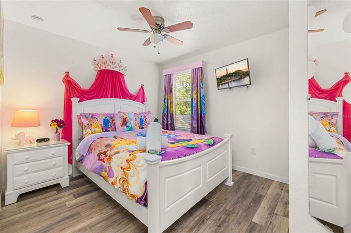 Image No.41-6 Bed Property for sale